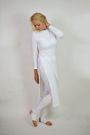 Bílé bavlněné šaty s dlouhým rukávem