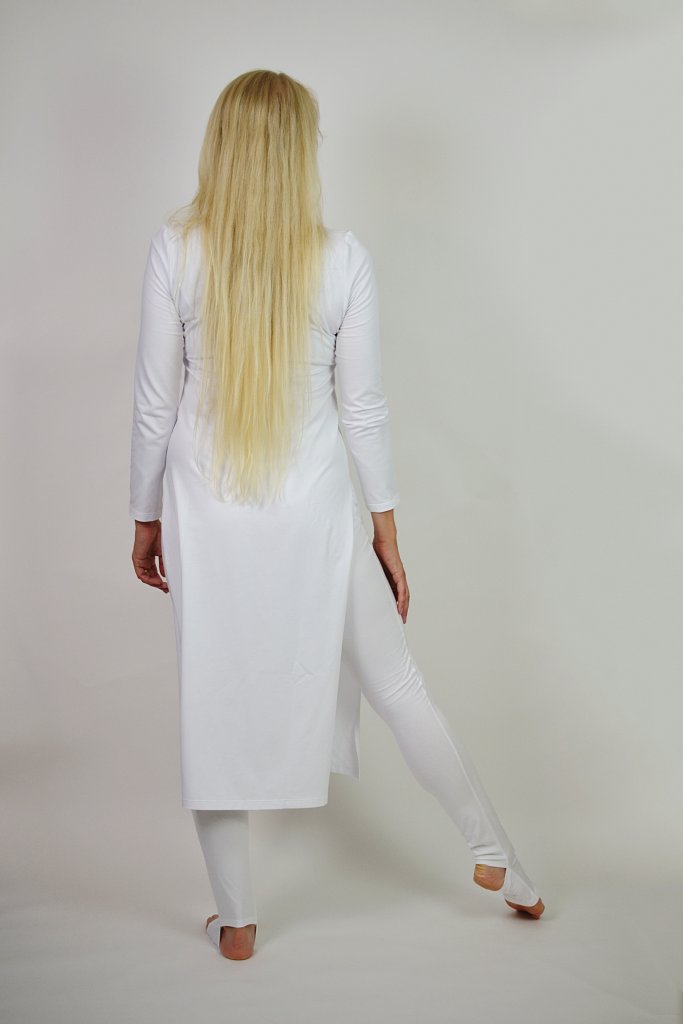 Bílé bavlněné šaty s dlouhým rukávem