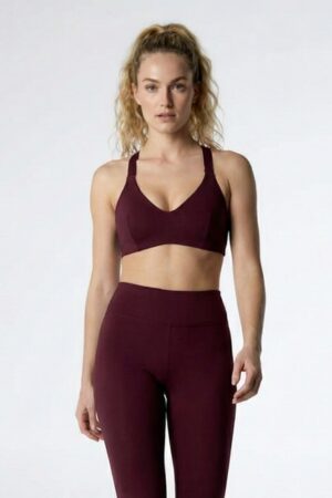 Vínový sportovní top